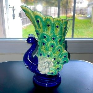 Tiki mug /peacock.🦚 ceramic barware mug. sold out tiki mug.18 Oz ❤️❤️❤️